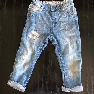 H&M distressed boyfriend jean toddler size 3-4